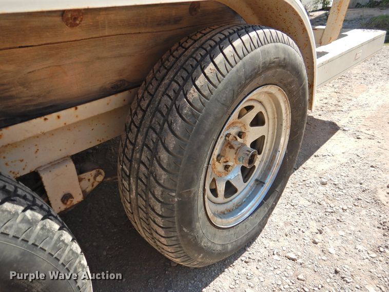 image for item DK2240 1988 Sea Ray 230 Weekender  boat