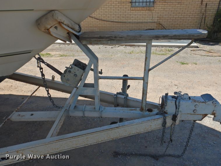 image for item DK2240 1988 Sea Ray 230 Weekender  boat