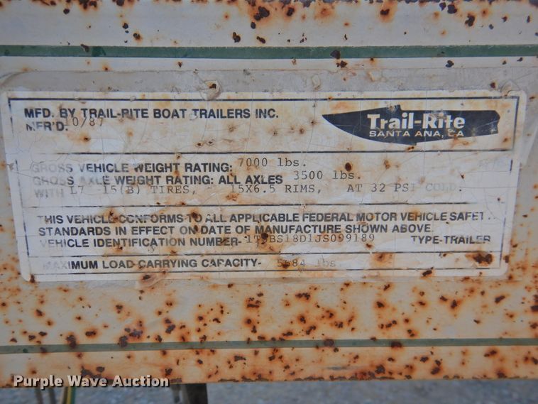 image for item DK2240 1988 Sea Ray 230 Weekender  boat