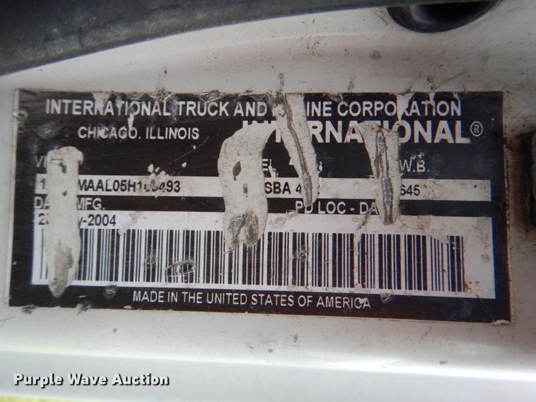 image for item DK5697 2005 International 4300  truck cab and chassis