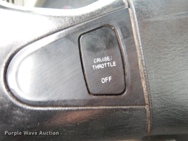 image for item DK5699 2011 International 4300  truck cab and chassis