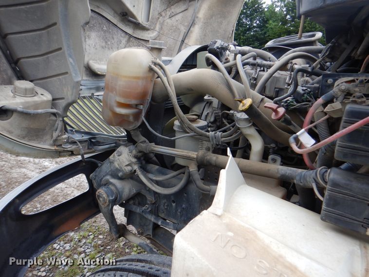 image for item DK5699 2011 International 4300  truck cab and chassis