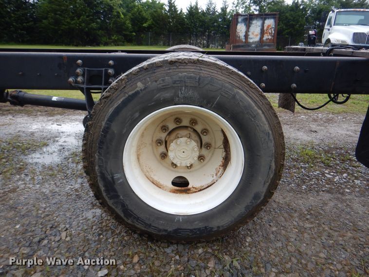 image for item DK5699 2011 International 4300  truck cab and chassis