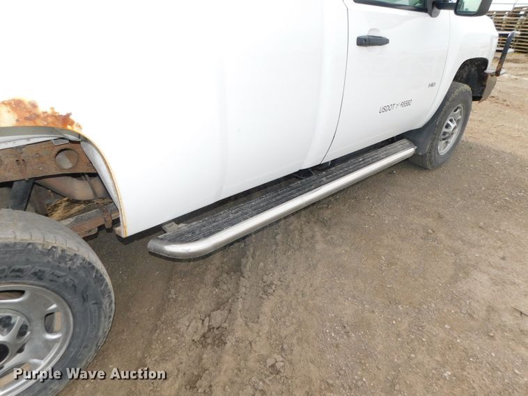 image for item DK8553 2011 Chevrolet Silverado 2500HD  pickup truck