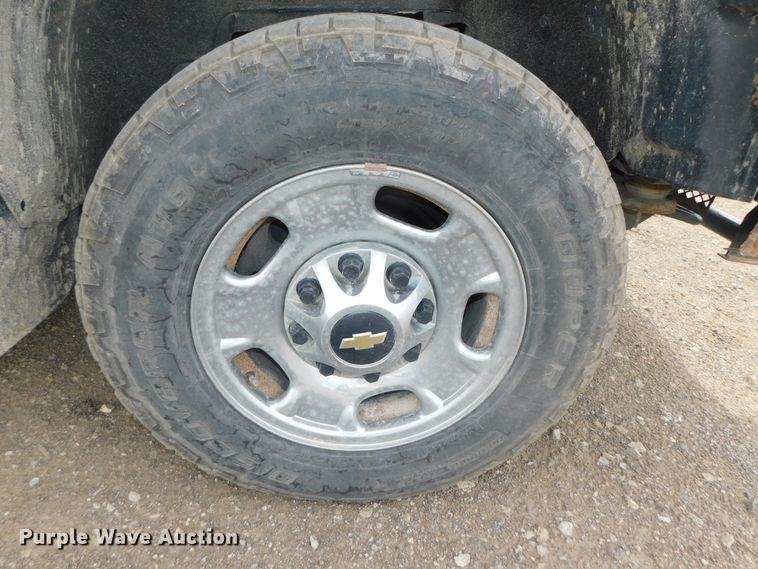 image for item DK8553 2011 Chevrolet Silverado 2500HD  pickup truck