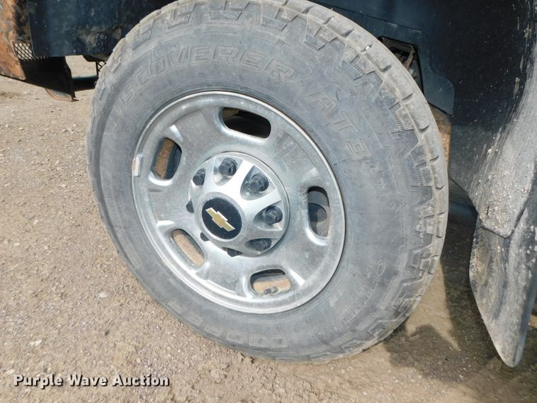 image for item DK8553 2011 Chevrolet Silverado 2500HD  pickup truck