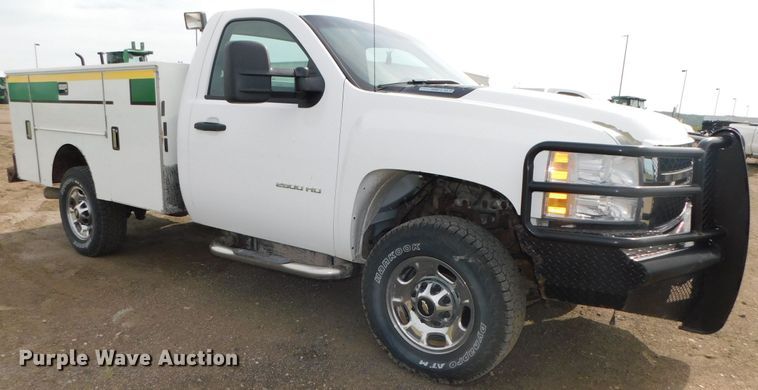 image for item DK8554 2011 Chevrolet Silverado 2500HD  utility bed pickup truck