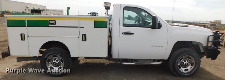 image for item DK8554 2011 Chevrolet Silverado 2500HD  utility bed pickup truck