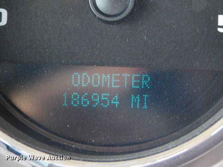 image for item DK8554 2011 Chevrolet Silverado 2500HD  utility bed pickup truck