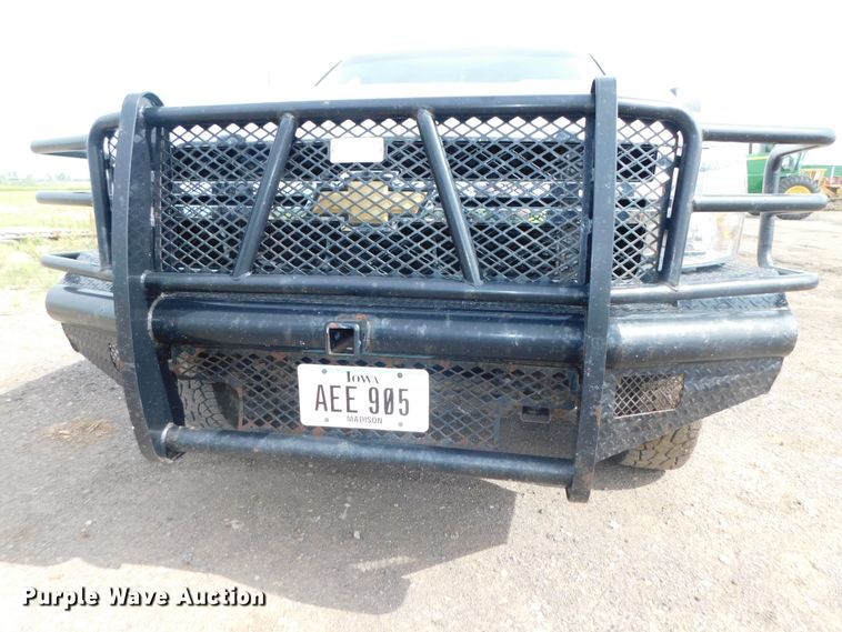 image for item DK8554 2011 Chevrolet Silverado 2500HD  utility bed pickup truck