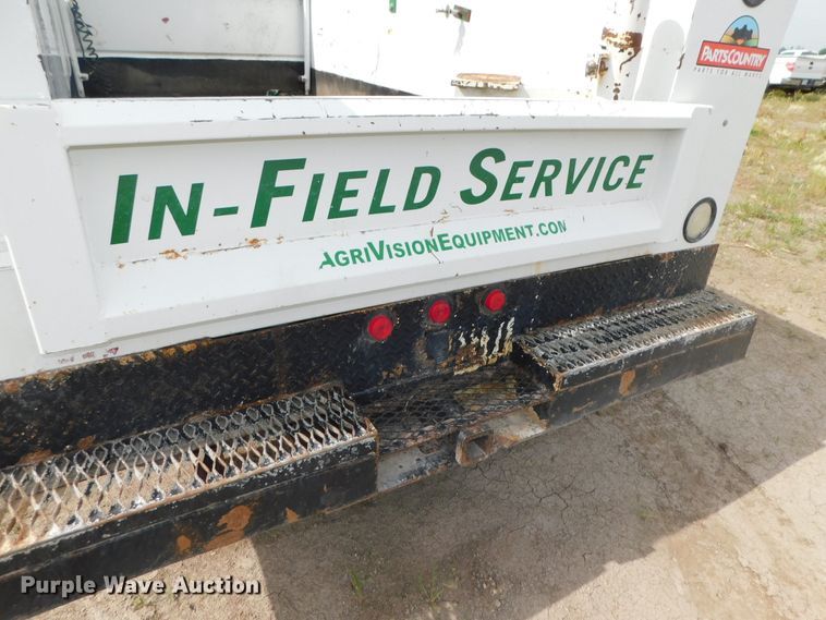 image for item DK8554 2011 Chevrolet Silverado 2500HD  utility bed pickup truck