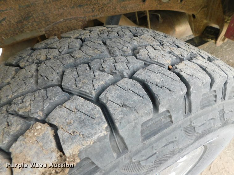 image for item DK8554 2011 Chevrolet Silverado 2500HD  utility bed pickup truck