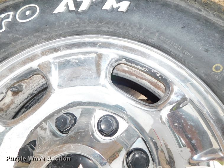 image for item DK8554 2011 Chevrolet Silverado 2500HD  utility bed pickup truck