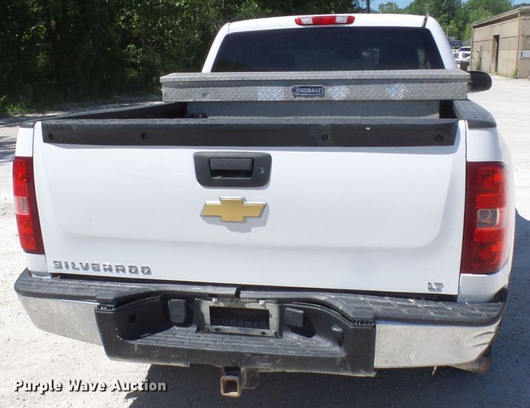 image for item DL0988 2011 Chevrolet Silverado 1500  Ext. Cab pickup truck