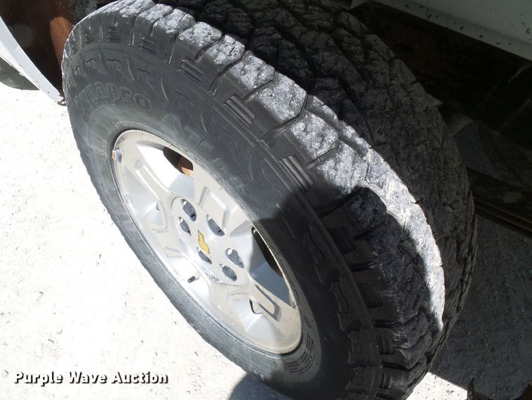 image for item DL0988 2011 Chevrolet Silverado 1500  Ext. Cab pickup truck