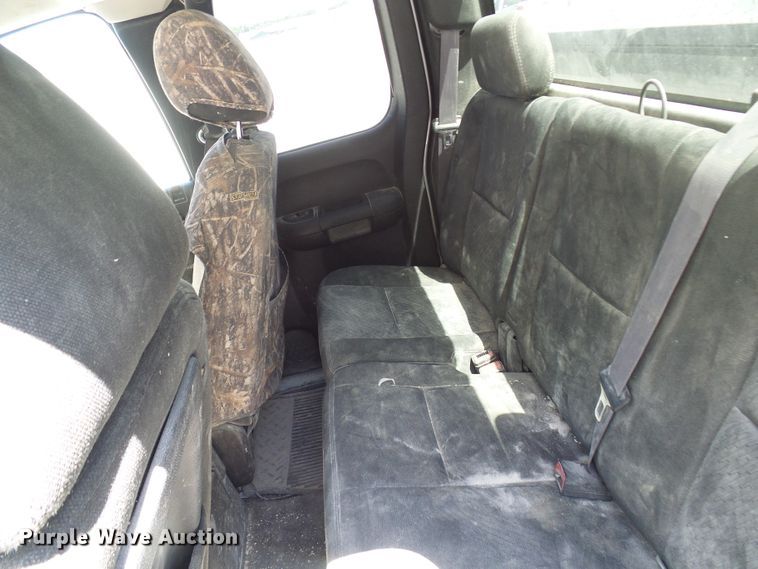 image for item DL0988 2011 Chevrolet Silverado 1500  Ext. Cab pickup truck