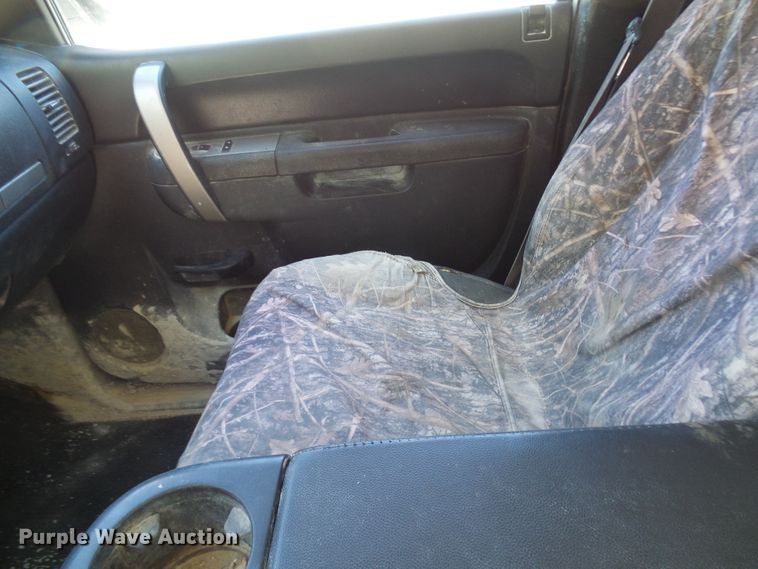 image for item DL0988 2011 Chevrolet Silverado 1500  Ext. Cab pickup truck