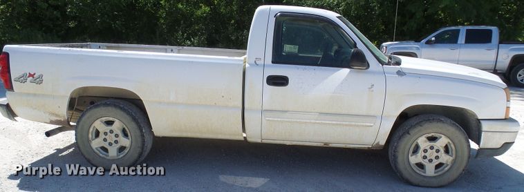 image for item DL0989 2006 Chevrolet Silverado 1500  pickup truck