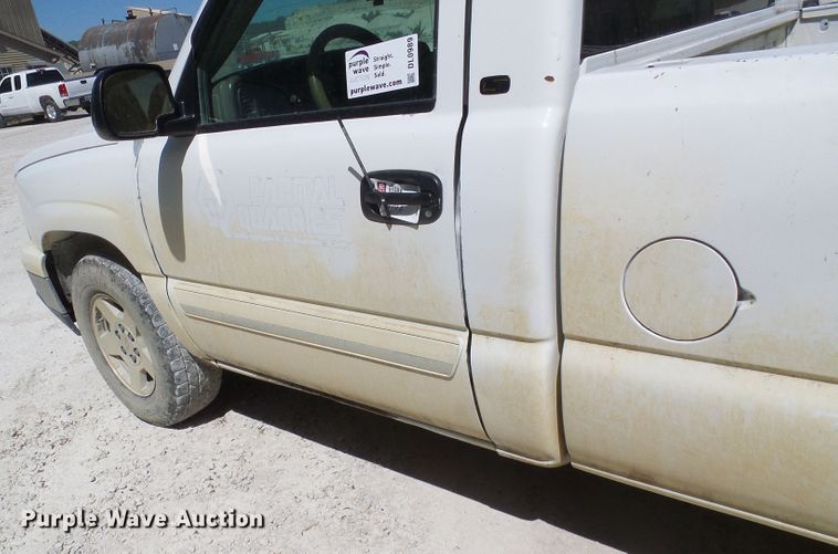 image for item DL0989 2006 Chevrolet Silverado 1500  pickup truck
