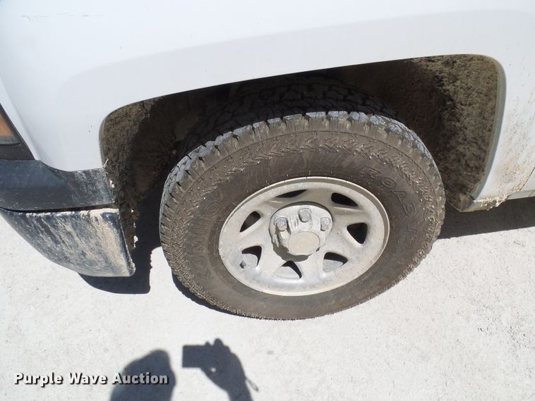 image for item DL0990 2015 Chevrolet Silverado 1500  pickup truck