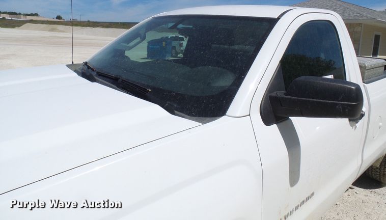 image for item DL0990 2015 Chevrolet Silverado 1500  pickup truck