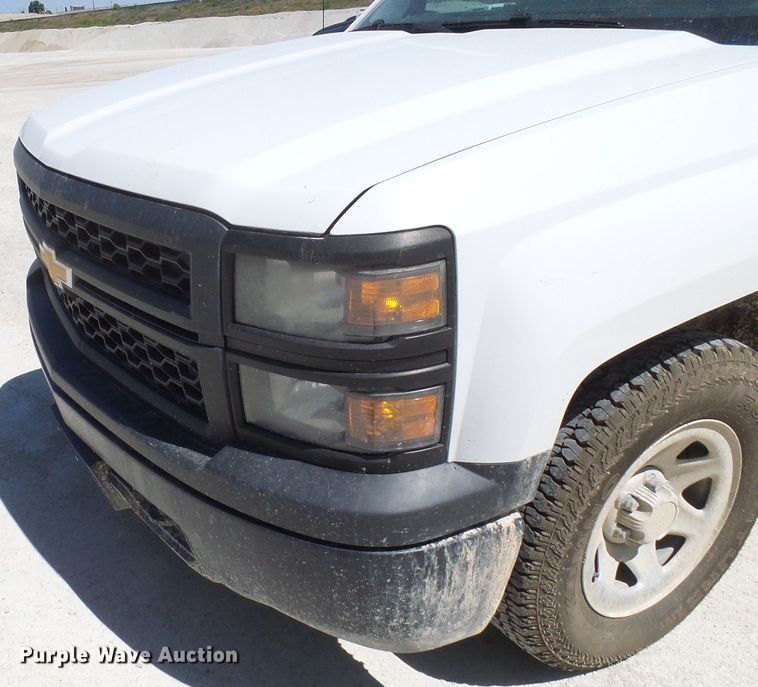 image for item DL0990 2015 Chevrolet Silverado 1500  pickup truck