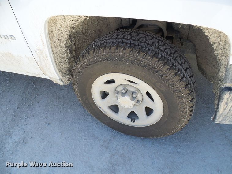 image for item DL0990 2015 Chevrolet Silverado 1500  pickup truck