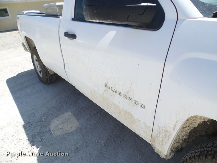 image for item DL0990 2015 Chevrolet Silverado 1500  pickup truck