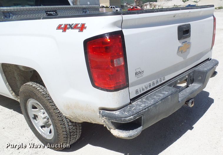 image for item DL0990 2015 Chevrolet Silverado 1500  pickup truck