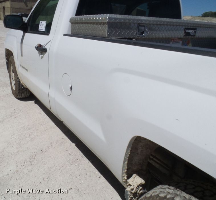 image for item DL0990 2015 Chevrolet Silverado 1500  pickup truck