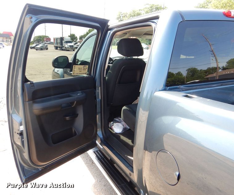 image for item DL2740 2012 Chevrolet Silverado 1500  Crew Cab pickup truck