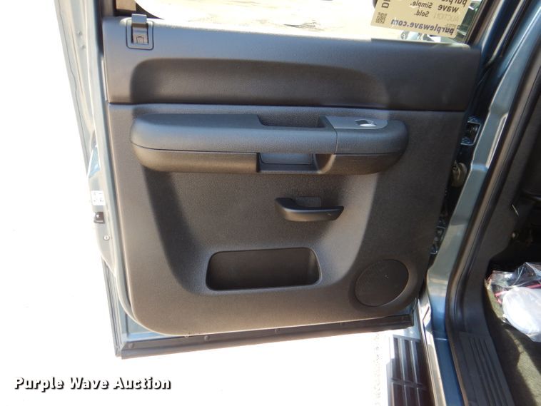 image for item DL2740 2012 Chevrolet Silverado 1500  Crew Cab pickup truck