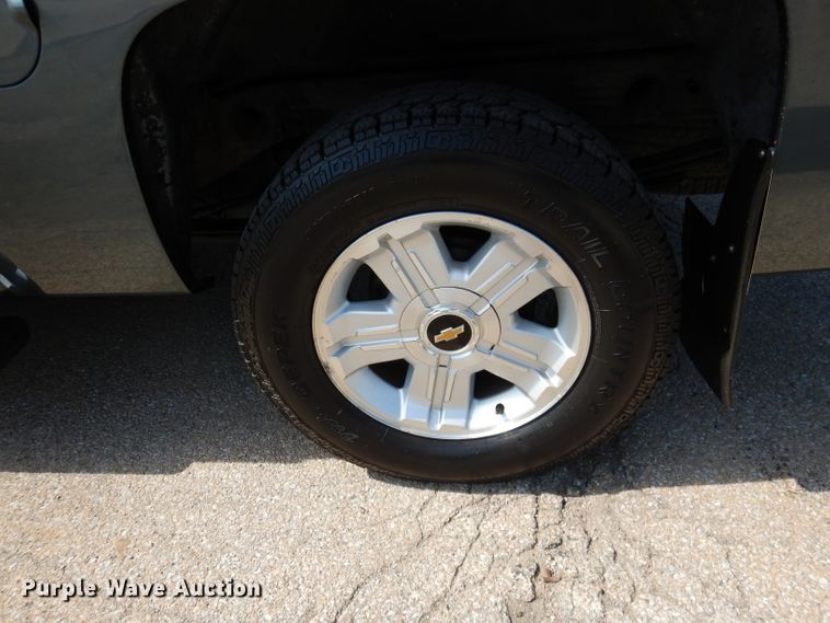 image for item DL2740 2012 Chevrolet Silverado 1500  Crew Cab pickup truck