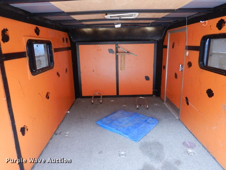 image for item DL4829 2005 Haulmark LH7X22 enclosed cargo trailer