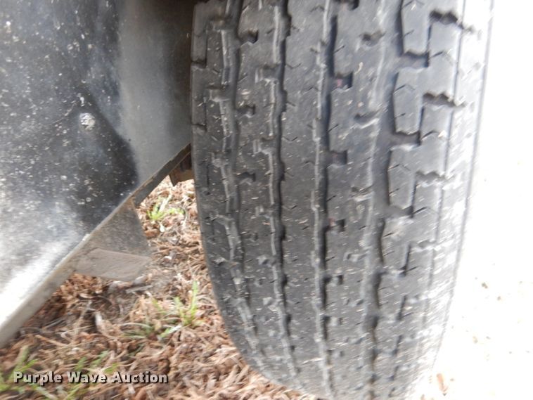 image for item DL4829 2005 Haulmark LH7X22 enclosed cargo trailer