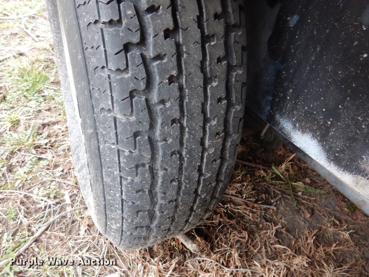 image for item DL4829 2005 Haulmark LH7X22 enclosed cargo trailer