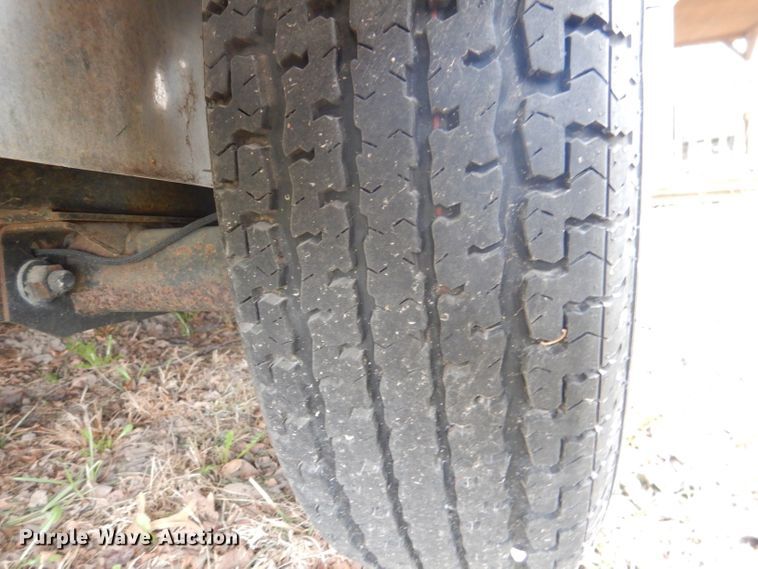 image for item DL4829 2005 Haulmark LH7X22 enclosed cargo trailer