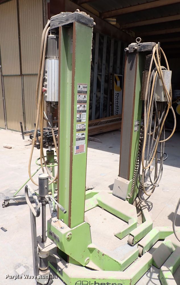 image for item DL7568 (4) ARI Hetra HDML-8 column lifts