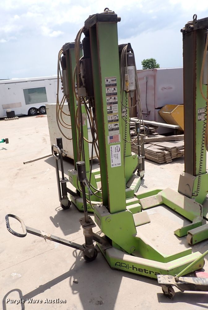 image for item DL7568 (4) ARI Hetra HDML-8 column lifts