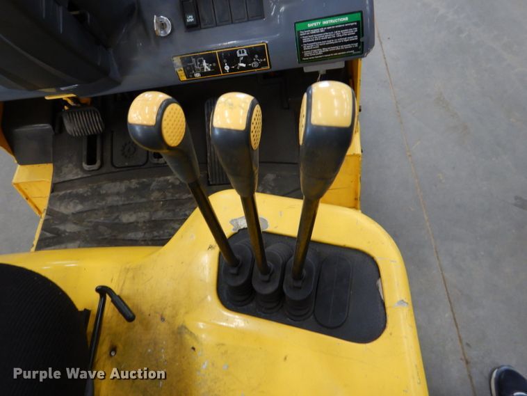 image for item DL8897 Hyundai 18LC-7A  forklift