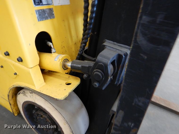 image for item DL8897 Hyundai 18LC-7A  forklift