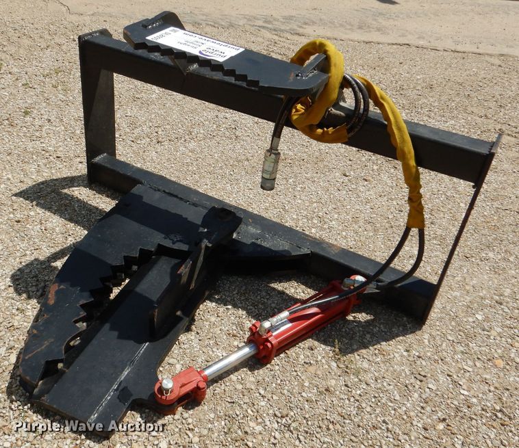 image for item DL8935 Skid steer tree shear