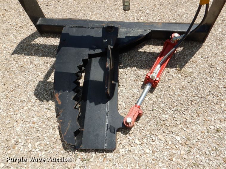 image for item DL8935 Skid steer tree shear