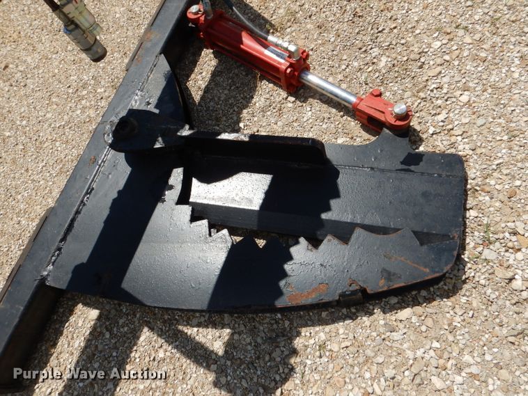 image for item DL8935 Skid steer tree shear