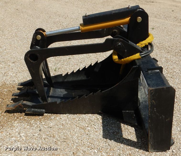 image for item DL8936 18"W skid steer stump grapple bucket