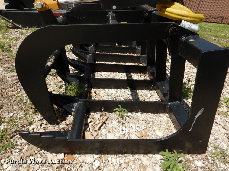 image for item DL8940 76"W skid steer grapple bucket