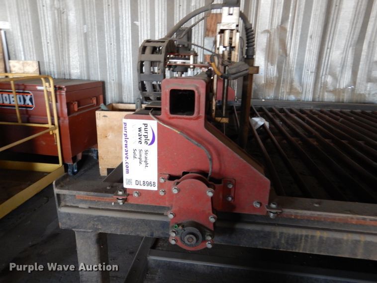 image for item DL8968 Plasma cutter