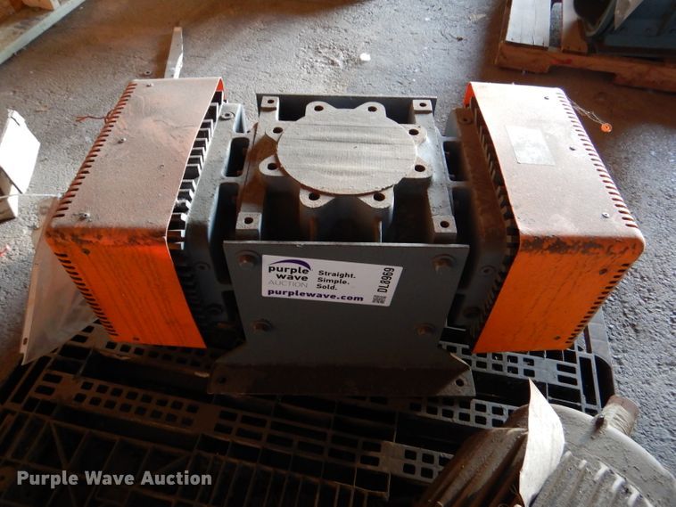 image for item DL8970 (2) air locks