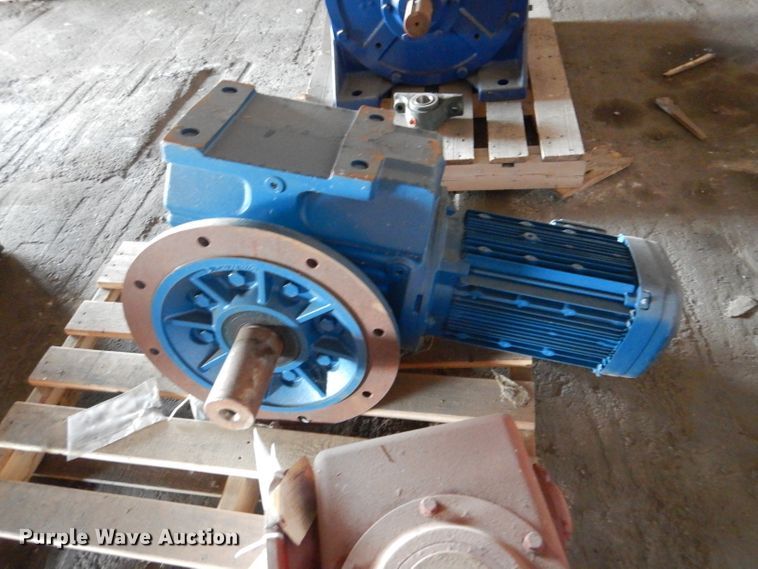 image for item DL8974 (6) gearboxes