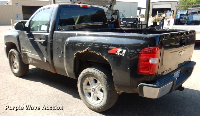 image for item DL8975 2007 Chevrolet Silverado 1500  pickup truck